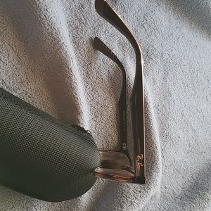 Pretty much brand new ray-bans frames and lenses